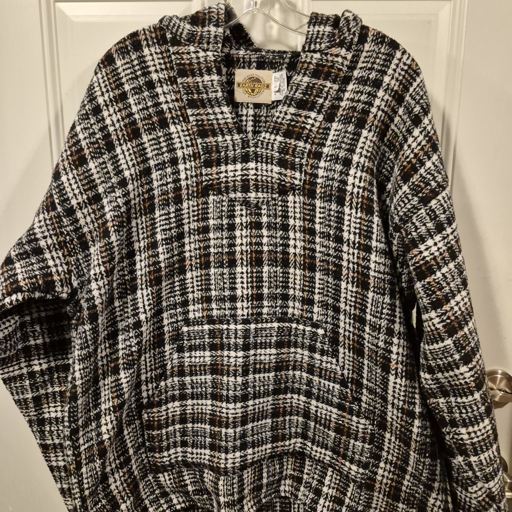 Earth Ragz Black and White Plaid Sweater
